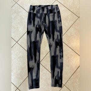 Reebok Workout leggings. Gray, black, blue. Size S